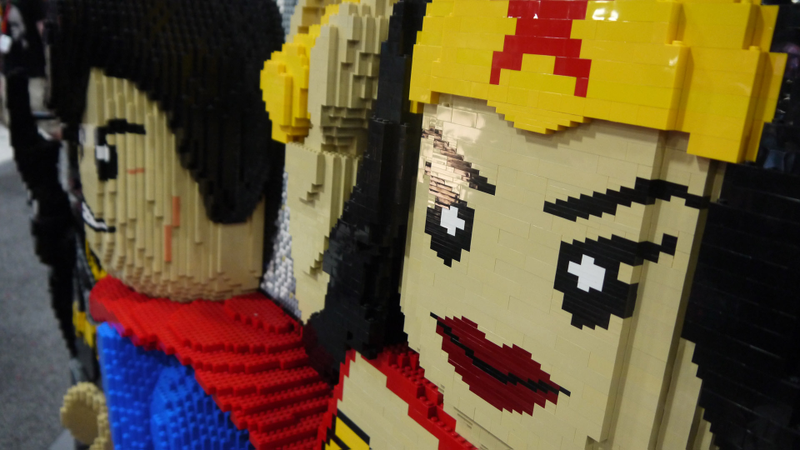 Illustration for article titled The Giant LEGO Creations of Comic-Con